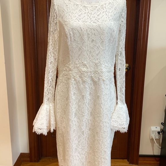 Nue by Shani White Lace Pearl Detailing Short Wedding Dress Size 14 - Picture 3 of 8